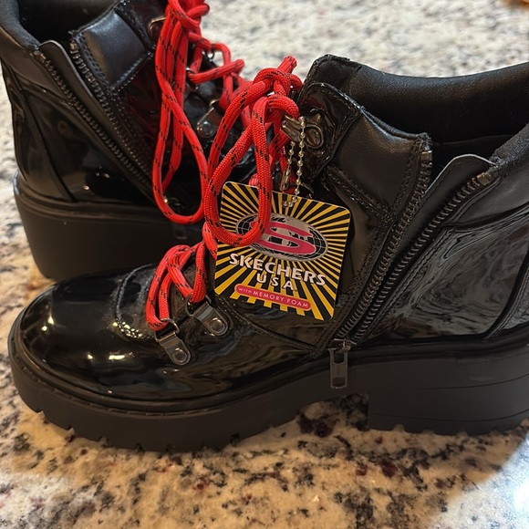 Skechers black patent leather boots - Picture 4 of 6